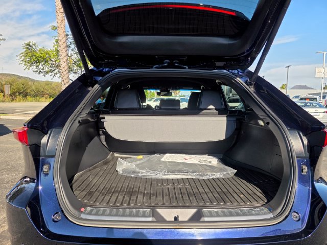 Used 2024 Toyota Venza XLE AWD/4WD image 22