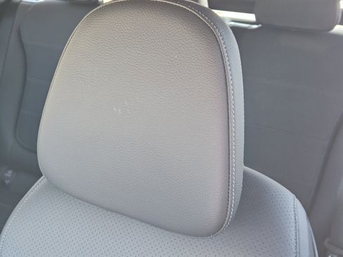 Certified 2025 Mercedes-Benz GLC 300 image 16