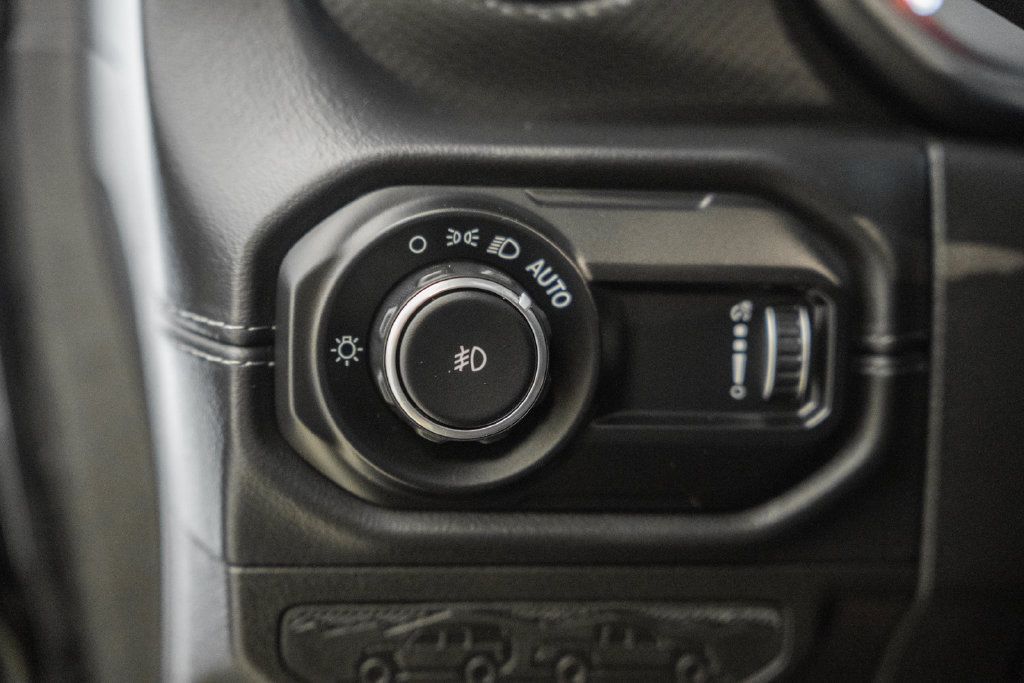 Used 2024 Jeep Wrangler Unlimited Rubicon AWD/4WD image 42