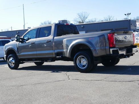 Used 2023 Ford F350 XLT image 4