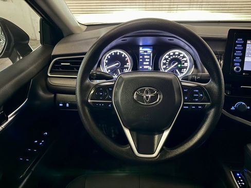 Used 2021 Toyota Camry LE w/ Convenience Package FWD image 14
