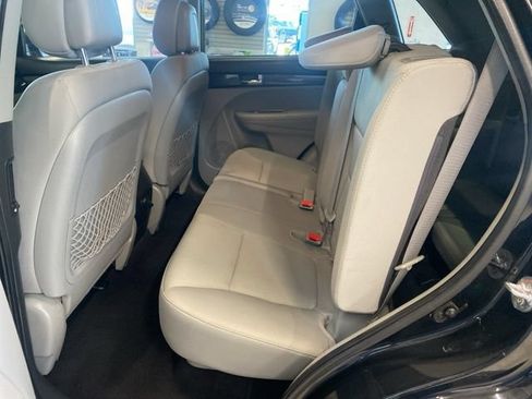 Used 2013 Kia Sorento LX AWD/4WD image 25