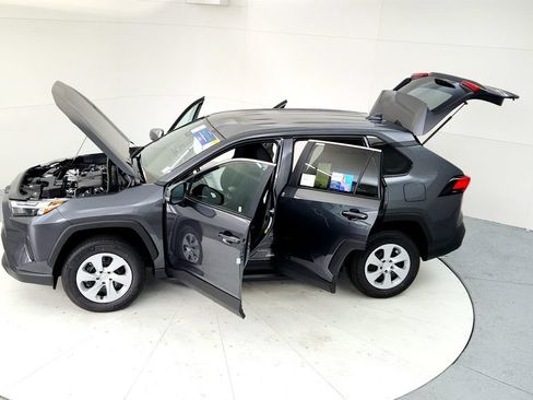 Certified 2025 Toyota RAV4 LE FWD image 18