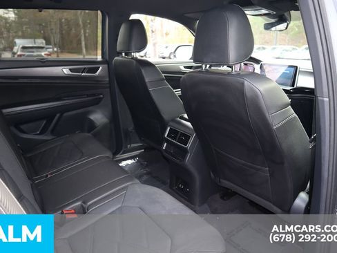 Used 2025 Volkswagen Atlas Cross Sport SE FWD image 27