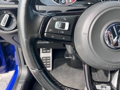 Used 2015 Volkswagen Golf R 4-Door AWD/4WD image 32