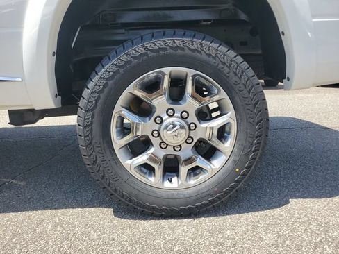 Certified 2018 RAM 2500 Limited AWD/4WD image 15