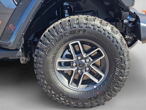 New 2025 Jeep Gladiator Mojave w/ Convenience Group image 10