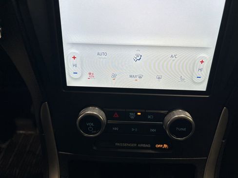 Certified 2022 Ford Edge SEL w/ Convenience Package image 22