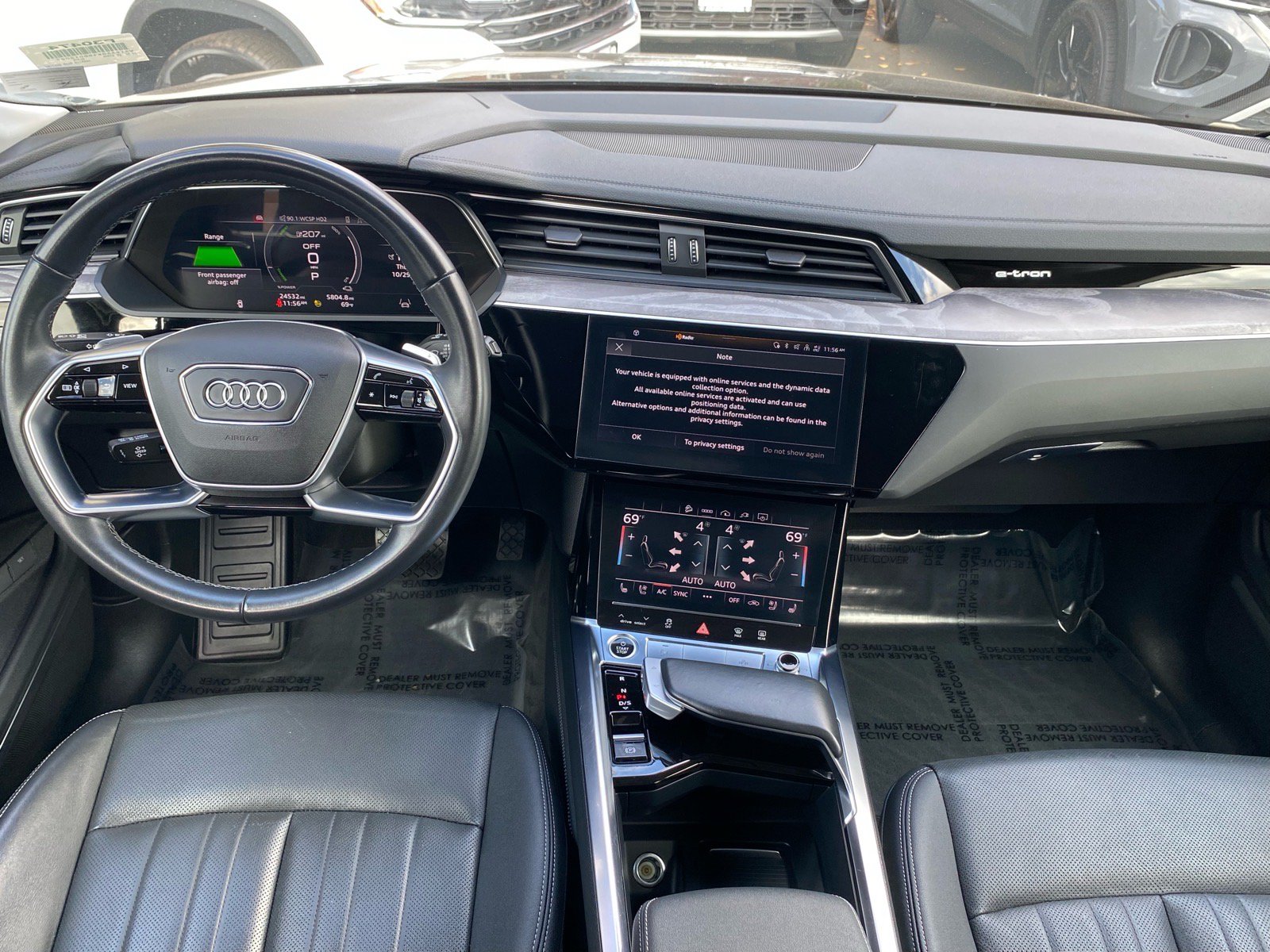 Used 2024 Audi Q8 e-tron Premium Plus AWD/4WD image 11