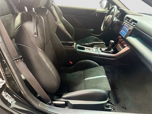 Used 2023 Toyota GR86 Premium w/ ALL Weather Mat Package (TMS) image 26