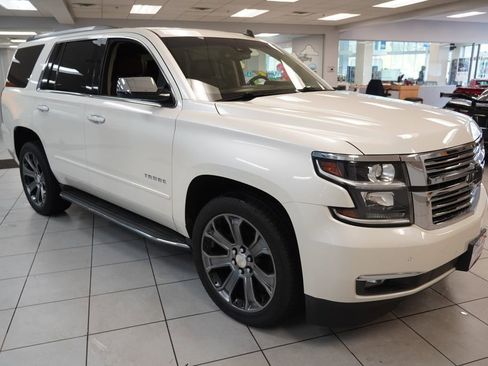Used 2015 Chevrolet Tahoe LTZ AWD/4WD image 15