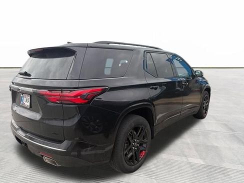 Used 2022 Chevrolet Traverse Premier w/ Redline Edition image 4