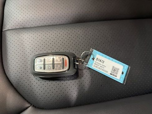 New 2026 Chrysler Pacifica Select image 4