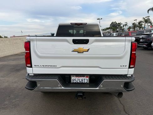 Used 2024 Chevrolet Silverado 2500 LTZ w/ LTZ Convenience Package image 5