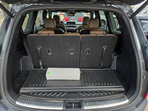 Used 2022 Kia Telluride SX w/ SX Prestige Package AWD/4WD image 11