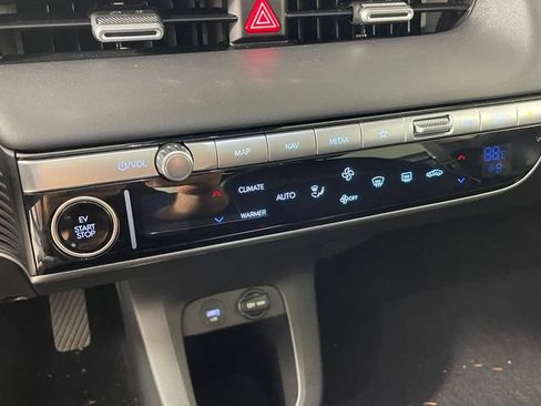 Certified 2024 Hyundai Ioniq 5 Limited AWD/4WD image 8