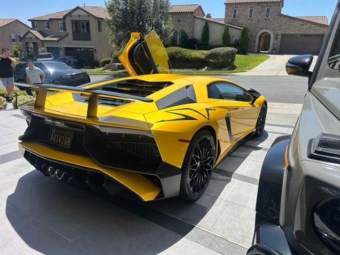 Used 2016 Lamborghini Aventador LP 750-4 Superveloce AWD/4WD image 4