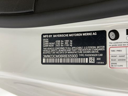 Used 2024 BMW 230i Coupe w/ Premium Package image 17