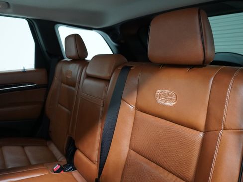 Used 2013 Jeep Grand Cherokee Overland Summit image 12