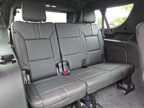 Used 2025 Chevrolet Suburban RST w/ Comfort Package AWD/4WD image 40