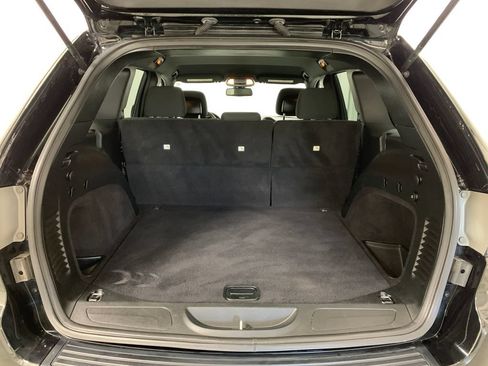 Used 2015 Jeep Grand Cherokee Laredo w/ Quick Order Package 23E AWD/4WD image 18