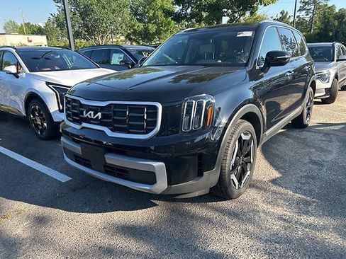 Used 2023 Kia Telluride S AWD/4WD image 12