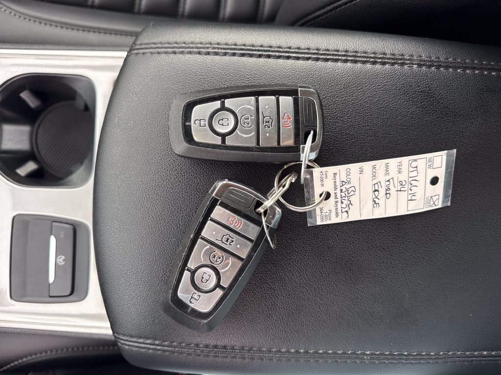 Used 2024 Ford Edge SEL w/ Convenience Package AWD/4WD image 37