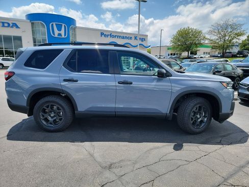 New 2026 Honda Pilot TrailSport image 11