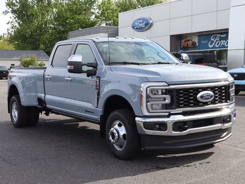 New 2026 Ford F350 Lariat AWD/4WD image 2