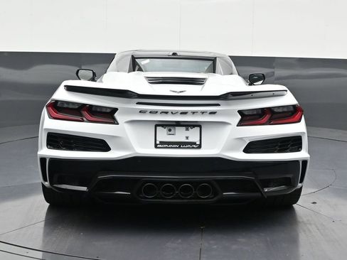 Used 2026 Chevrolet Corvette Z06 w/ Stealth Interior Trim Package image 4