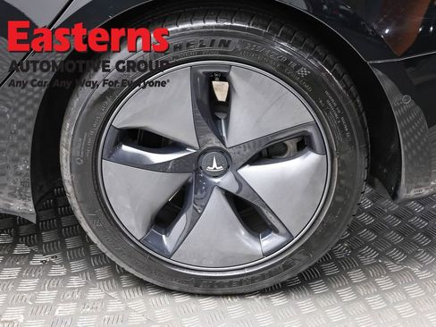 Used 2019 Tesla Model 3 Standard Range Plus RWD image 8