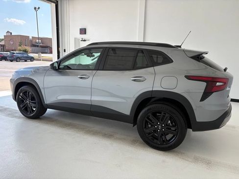 New 2026 Chevrolet Trax ACTIV w/ Sunroof Package FWD image 21