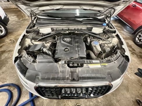 Used 2017 Audi Q5 2.0T Premium Plus w/ Technology Package image 18