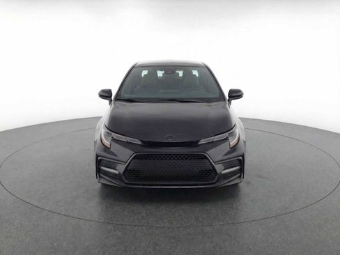 Used 2021 Toyota Corolla SE image 2