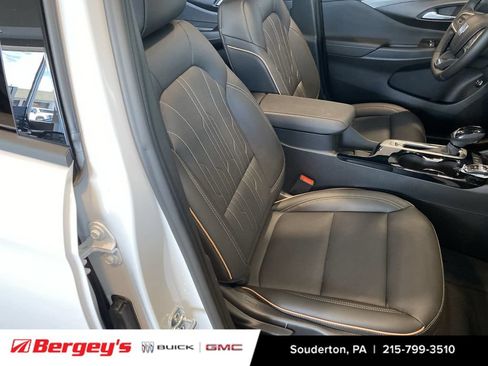 New 2026 Buick Envista Sport Touring FWD image 30