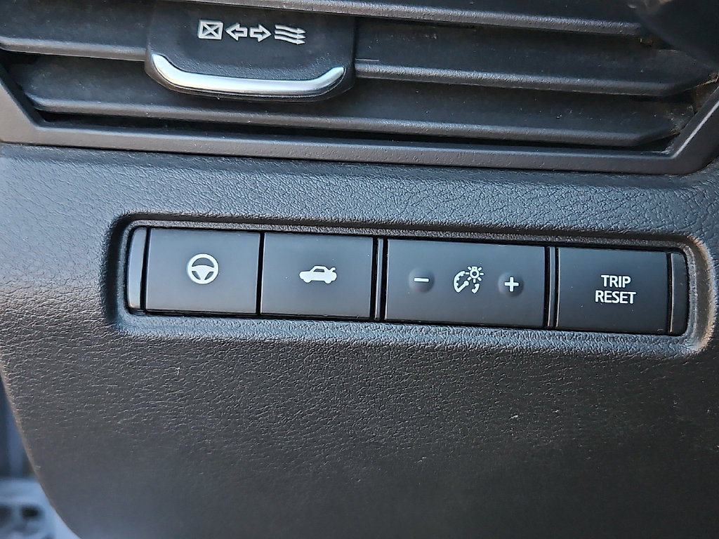 Certified 2023 Nissan Altima 2.0 SR FWD image 27