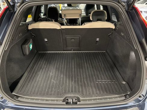Certified 2026 Volvo XC60 B5 Plus AWD/4WD image 25