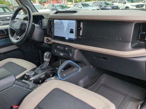 Used 2023 Ford Bronco Wildtrak AWD/4WD image 15