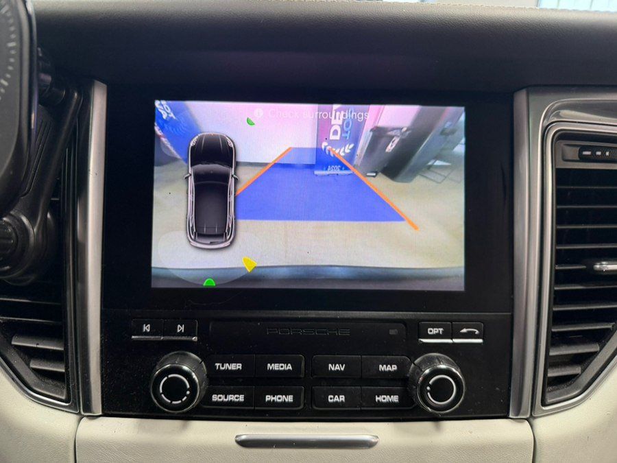 Used 2018 Porsche Macan S AWD/4WD image 50