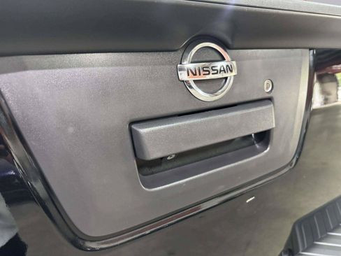 Used 2017 Nissan Frontier PRO-4X w/ Pro-4x Luxury Package AWD/4WD image 18