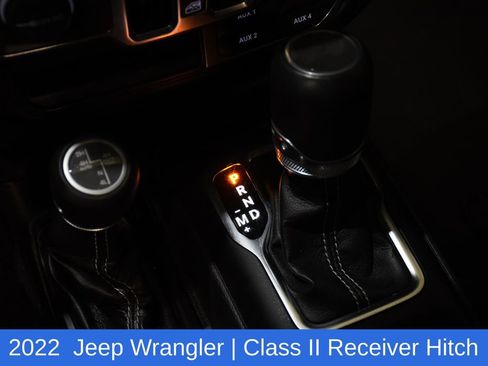 Used 2022 Jeep Wrangler Unlimited Sahara image 24