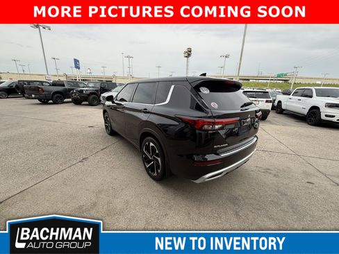 Used 2022 Mitsubishi Outlander SE AWD/4WD image 4