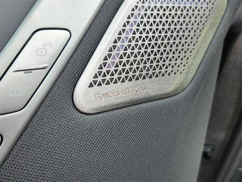 Certified 2025 BMW iX M60 image 33