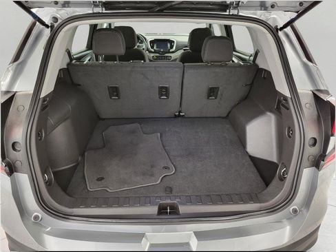 Used 2024 GMC Terrain SLE image 14