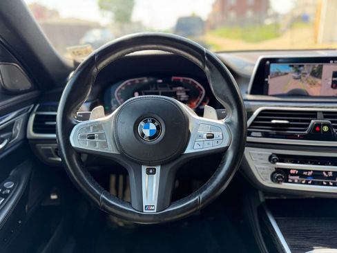 Used 2022 BMW 750i xDrive w/ Executive Package AWD/4WD image 34