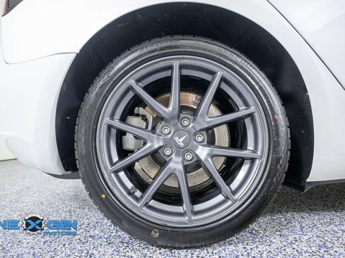 Used 2023 Tesla Model 3 Standard Range RWD image 43