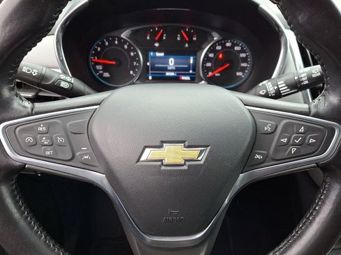 Used 2022 Chevrolet Equinox LT image 19