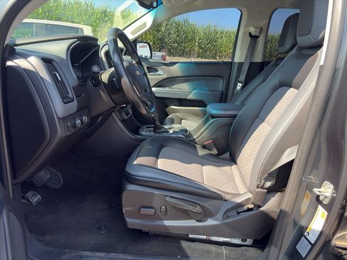 Used 2017 Chevrolet Colorado Z71 AWD/4WD image 11