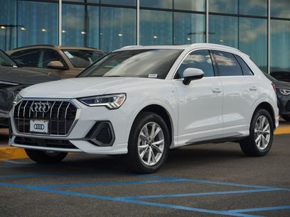 New 2025 Audi Q3 2.0T Premium