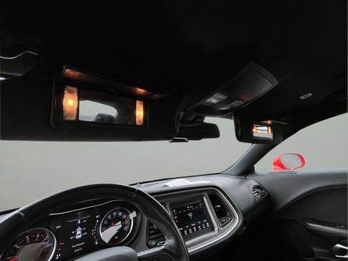 Used 2019 Dodge Challenger SXT RWD image 17